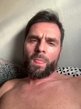 Snapshot of TB1977DK chatting on December 17, 12:11 pm TB1977DK online show from December 17, 12:11 pm