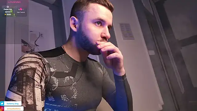 EnriqueBarberry online show from February 19, 6:33 am