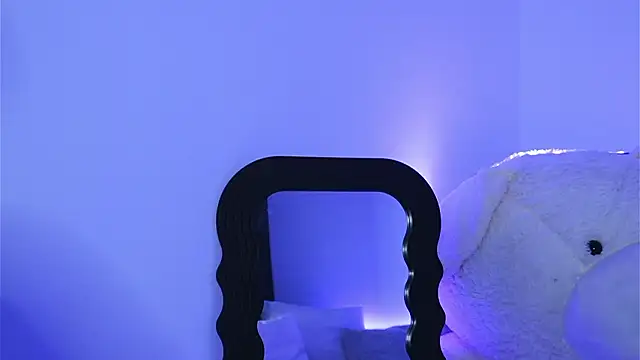 ivyleague  online show from February 24, 6:06 pm