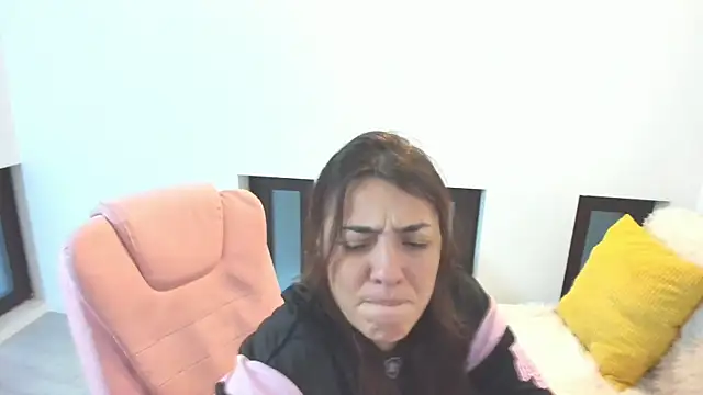 Dyana Kaylinn online show from November 20, 5:29 am