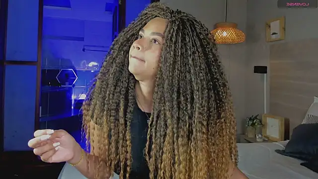 nayah   online show from September 8, 7:57 pm