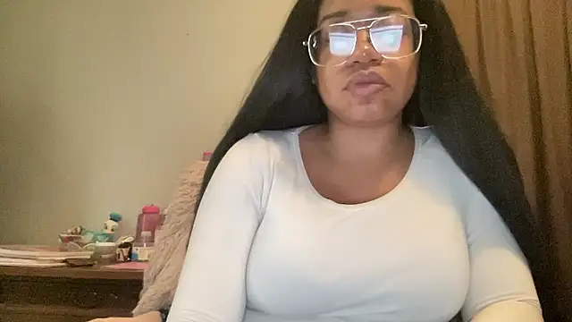 MommyConfident online show from January 15, 8:56 pm