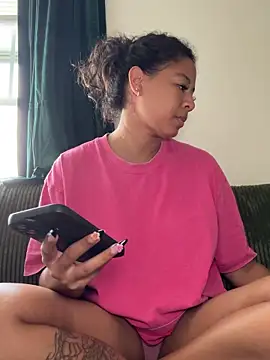 VanessaBling online show from April 4, 3:20 pm