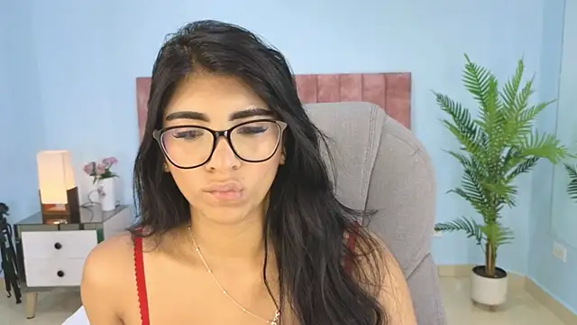 maiaa ruiz online show from November 10, 2:49 pm