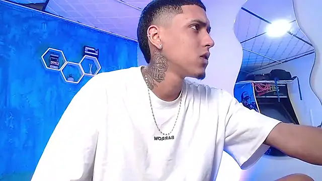 Liam lee online show from December 19, 3:30 pm