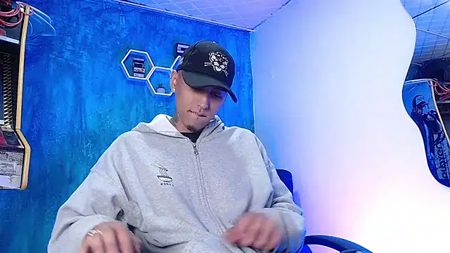 Liam lee online show from January 24, 12:31 pm