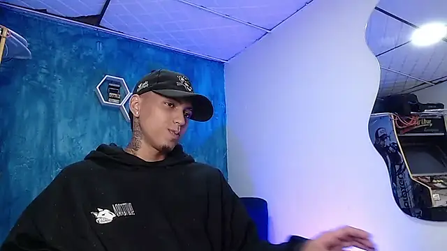 Liam lee online show from January 25, 12:58 pm