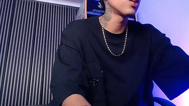 Liam lee online show from March 2, 1:27 pm