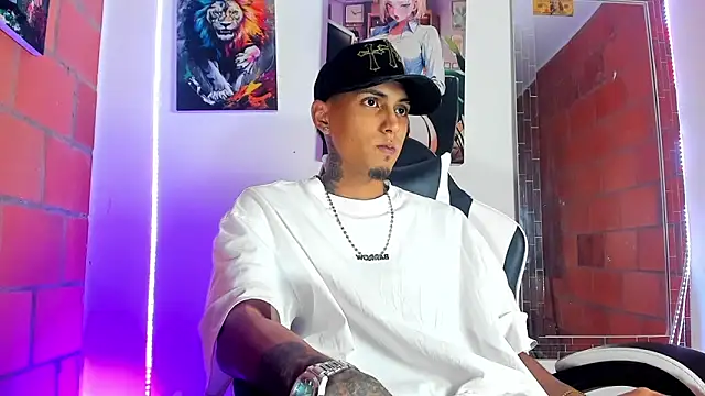 Liam lee online show from March 19, 11:20 pm