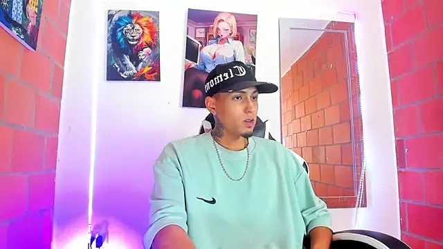 Liam lee online show from March 22, 3:59 pm