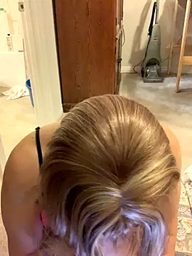 Snapshot of balad13 chatting on September 23, 1:52 am balad13 online show from September 23, 1:52 am