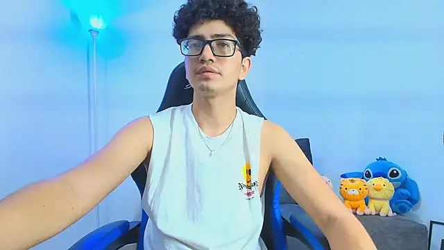 TylerWhite  online show from November 7, 3:39 am