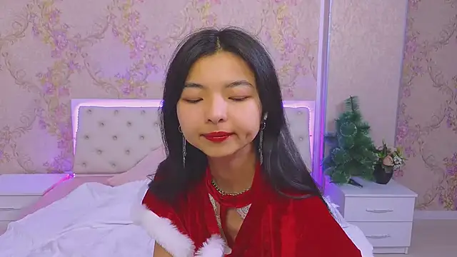 Snapshot of Shy_Kira chatting on December 21, 3:31 pm Shy Kira online show from December 21, 3:31 pm