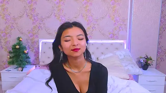 Snapshot of Shy_Kira chatting on December 26, 3:20 pm Shy Kira online show from December 26, 3:20 pm