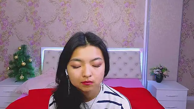 Snapshot of Shy_Kira chatting on January 6, 3:40 pm Shy Kira online show from January 6, 3:40 pm