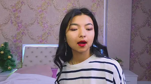 Snapshot of Shy_Kira chatting on January 7, 12:31 pm Shy Kira online show from January 7, 12:31 pm