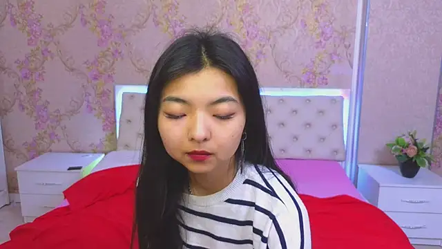 Snapshot of Shy_Kira chatting on January 15, 12:36 pm Shy Kira online show from January 15, 12:36 pm