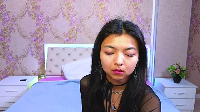 Snapshot of Shy_Kira chatting on January 17, 6:33 pm Shy Kira online show from January 17, 6:33 pm