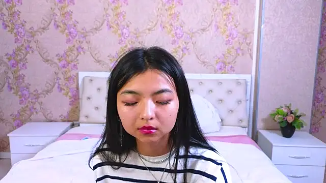 Snapshot of Shy_Kira chatting on January 23, 6:56 pm Shy Kira online show from January 23, 6:56 pm