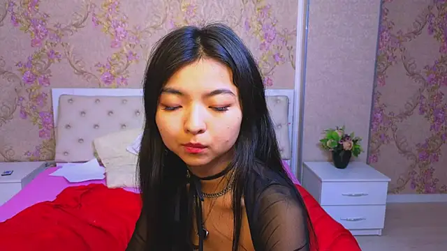 Snapshot of Shy_Kira chatting on January 30, 6:43 pm Shy Kira online show from January 30, 6:43 pm