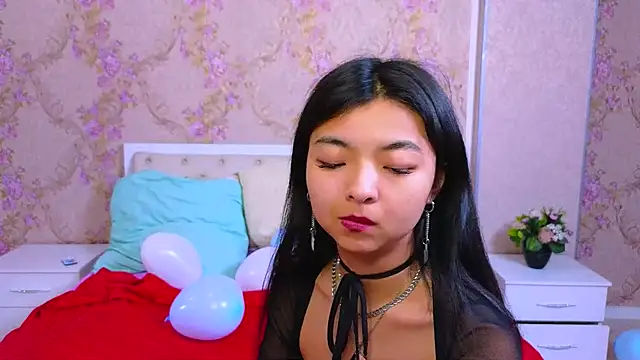 Snapshot of Shy_Kira chatting on February 2, 3:49 pm Shy Kira online show from February 2, 3:49 pm