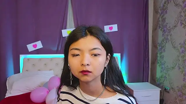 Snapshot of Shy_Kira chatting on February 10, 12:50 pm Shy Kira online show from February 10, 12:50 pm