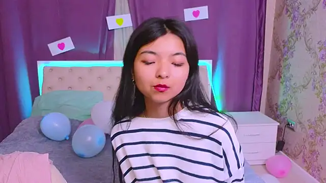 Snapshot of Shy_Kira chatting on February 11, 3:40 pm Shy Kira online show from February 11, 3:40 pm