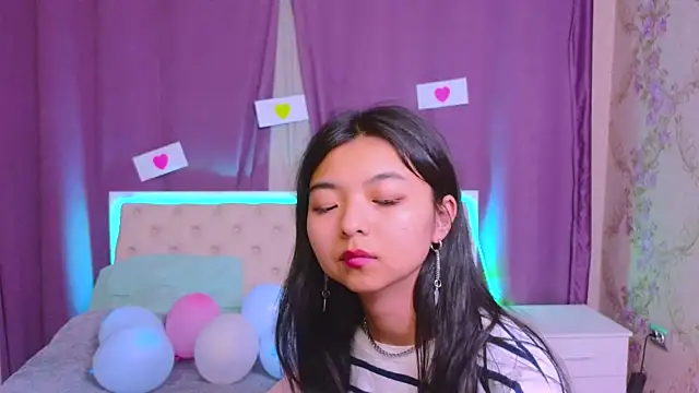 Snapshot of Shy_Kira chatting on February 11, 6:44 pm Shy Kira online show from February 11, 6:44 pm