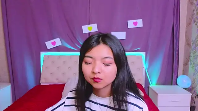 Snapshot of Shy_Kira chatting on February 12, 3:38 pm Shy Kira online show from February 12, 3:38 pm