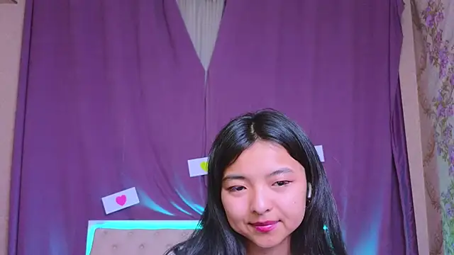 Snapshot of Shy_Kira chatting on February 12, 6:40 pm Shy Kira online show from February 12, 6:40 pm