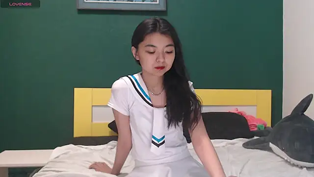 Shy Kira online show from March 23, 11:25 am