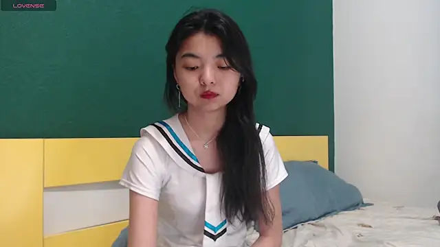 Shy Kira online show from April 17, 8:50 am