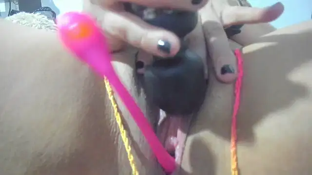 KarelySexy online show from July 13, 4:15 am