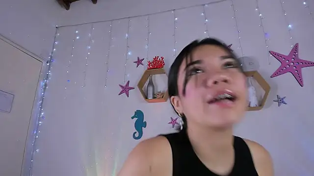 Emiily Parkerr online show from March 15, 3:07 am