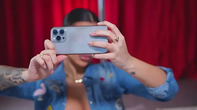 Snapshot of NatyDesiree chatting on January 30, 7:26 pm NatyDesiree online show from January 30, 7:26 pm