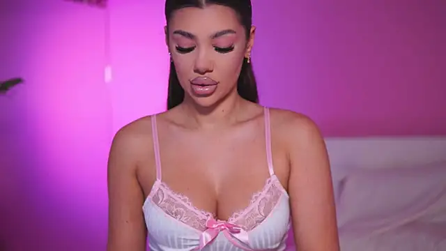 Snapshot of NatyDesiree chatting on February 25, 5:08 am NatyDesiree online show from February 25, 5:08 am