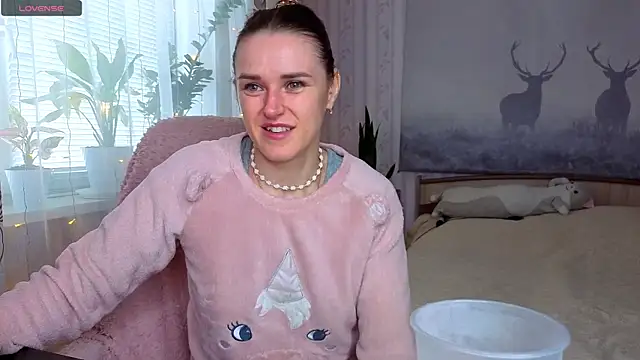 Snapshot of Bella__Swoon chatting on May 15, 4:30 am Bella Swoon online show from May 15, 4:30 am