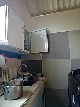 Snapshot of allison-dreams chatting on March 21, 2:18 pm allison-dreams online show from March 21, 2:18 pm