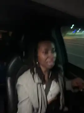 LeyaHoneybuns online show from January 26, 7:42 am