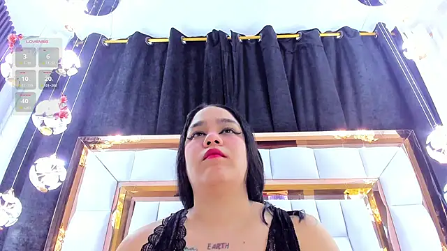 RileySweett online show from March 27, 11:43 am