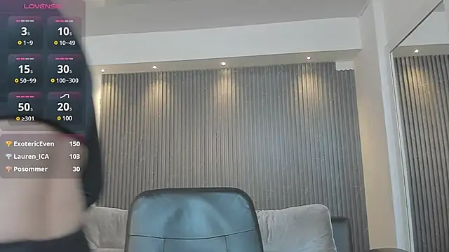 paulina sweett  online show from January 29, 5:56 pm