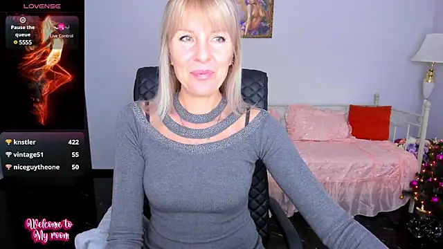 Snapshot of Anita_Tayson chatting on December 25, 6:52 am Anita Tayson online show from December 25, 6:52 am