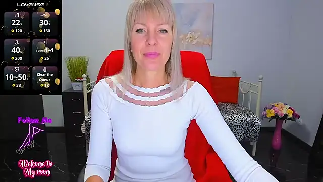 Snapshot of Anita_Tayson chatting on October 7, 6:10 am Anita Tayson online show from October 7, 6:10 am