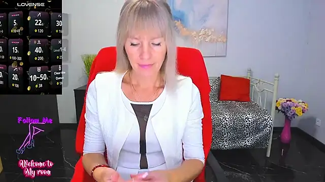 Snapshot of Anita_Tayson chatting on October 27, 7:01 am Anita Tayson online show from October 27, 7:01 am