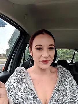 Snapshot of cumonveronica chatting on February 14, 10:45 am cumonveronica online show from February 14, 10:45 am