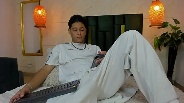 Levy Steve online show from October 12, 3:27 am