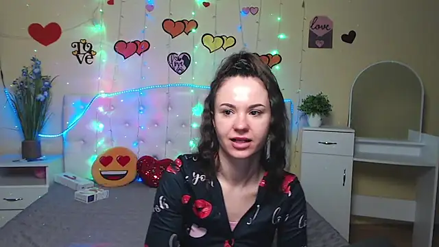 KaraCriegs online show from February 14, 12:51 am
