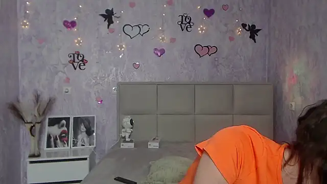 KaraCriegs online show from February 15, 3:42 am