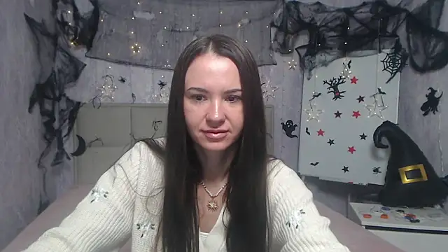 KaraCriegs online show from October 18, 5:14 pm