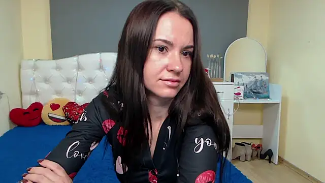 KaraCriegs online show from December 2, 6:58 pm